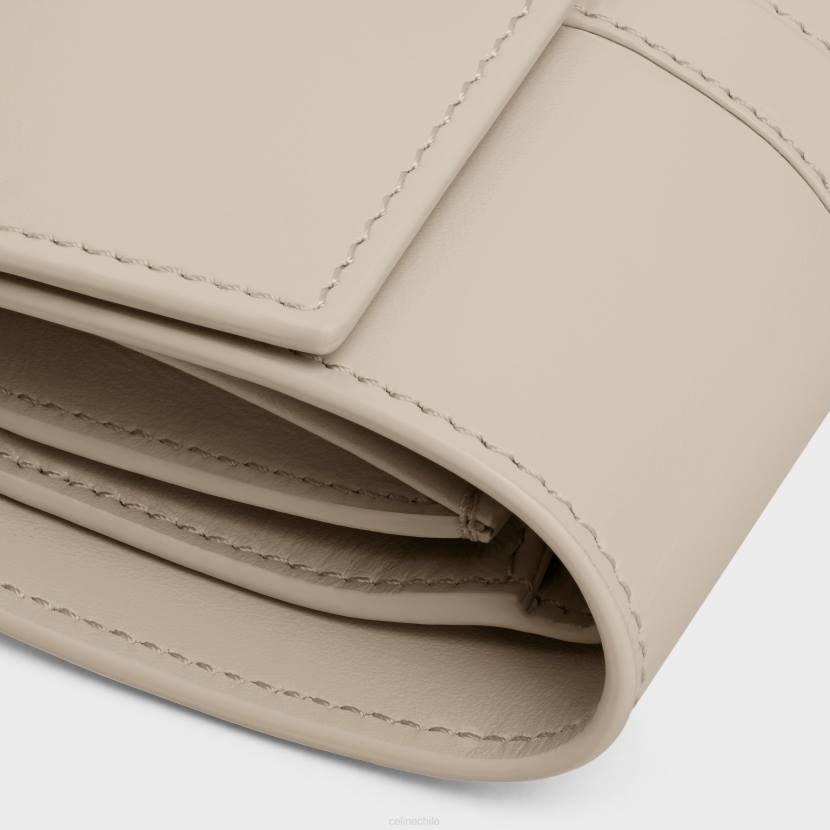 accesorios CELINE cartera triple pequeña 16 de piel de becerro brillante piedra ligera mujer NL48424