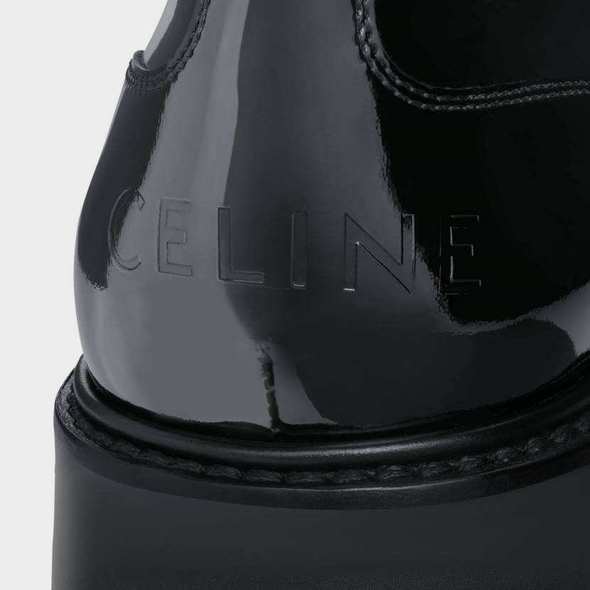 calzado CELINE Derby Triomphe Rangers con triunfo perforado en piel de becerro charol. negro mujer NL48921